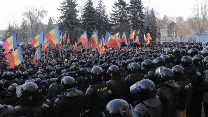 Протест у парламента: хроника событий (ФОТО, ВИДЕО)