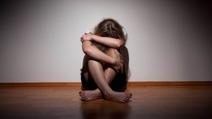 15-летняя девочка из Хынчештского района забеременела от отца-насильника