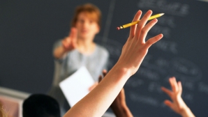 Сотрудников столичного госпредприятия обязали учить румынский язык