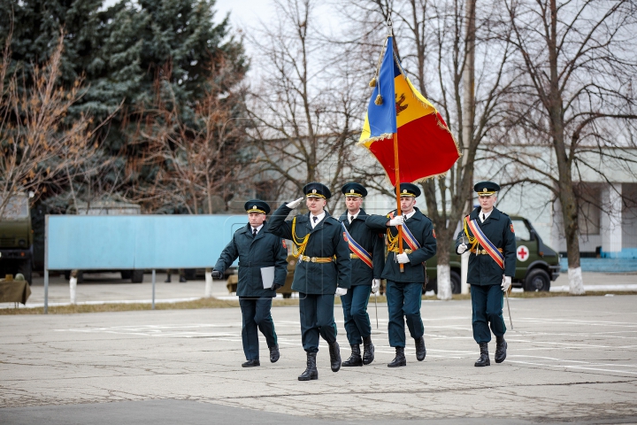 340 солдат присягнули на верность Родине (ФОТО)