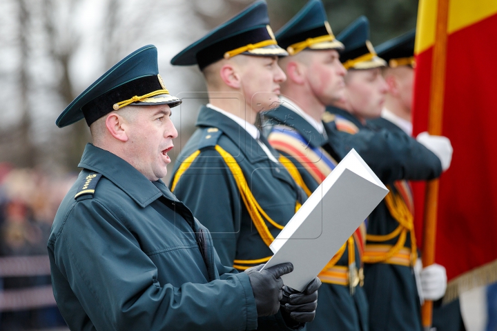 340 солдат присягнули на верность Родине (ФОТО)