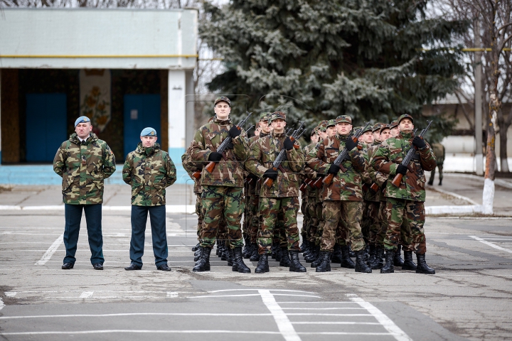 340 солдат присягнули на верность Родине (ФОТО)