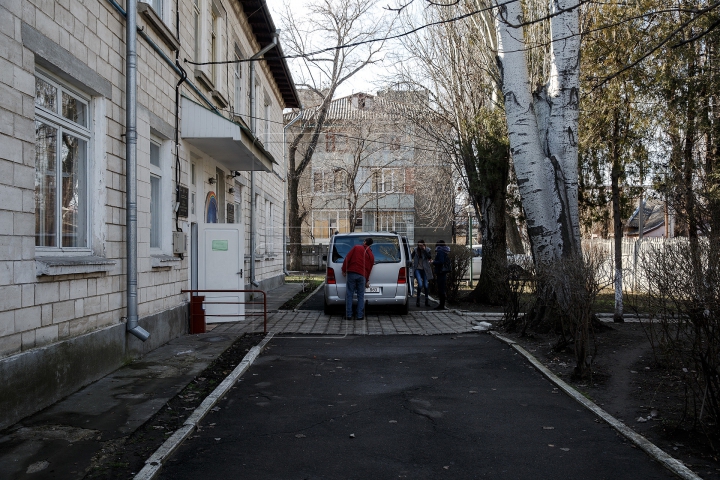 Бездомные получили подарки от волонтеров (ФОТО)