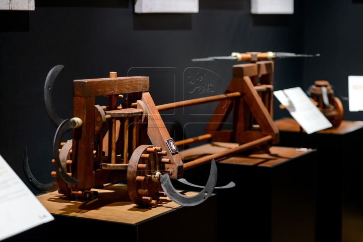 В столице открылась выставка изобретений Леонардо да Винчи (ФОТОРЕПОРТАЖ)