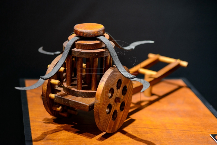 В столице открылась выставка изобретений Леонардо да Винчи (ФОТОРЕПОРТАЖ)