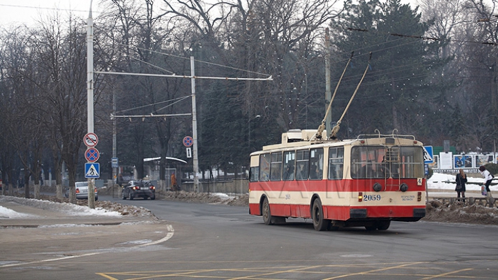 Из-за протестов в центре столицы изменились маршруты некоторых троллейбусов