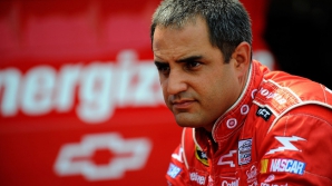 Хуан Пабло Монтойя стал победителем первой гонки американской серии Индикар