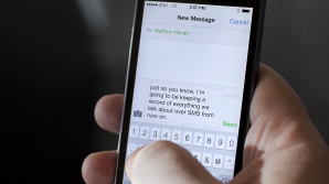 Владельцы iPhone стали получать загадочные «письма из прошлого»