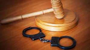 Бывшего вице-президента и двоих нынешних глав отделов НБМ поместили под предварительный арест