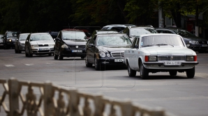 Опасный маневр на одной из улиц Кишинева (ВИДЕО)