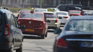 "Черный бумер" пересек двойную сплошную и выехал на встречную полосу (ВИДЕО)