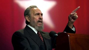 Фидель Кастро появился на публике впервые за 8 месяцев