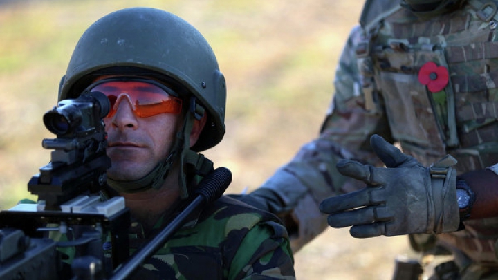 Великобритания решила направить в Ирак более 30 инструкторов для борьбы с ИГ