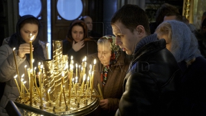 Православные верующие вступили в Страстную неделю