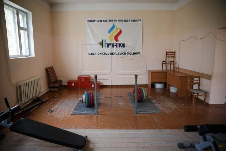 Бронзовый призер в одном из упражнений на ЧМ во время тренировки (ФОТО)