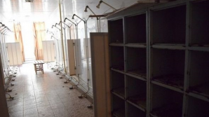 Британские СМИ показали тягостные условия жизни сборщиков Apple (ФОТО)