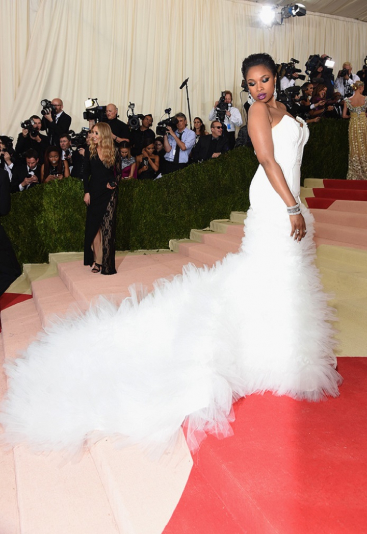 Самые ужасные наряды церемонии Met Gala — 2016 (ФОТО)