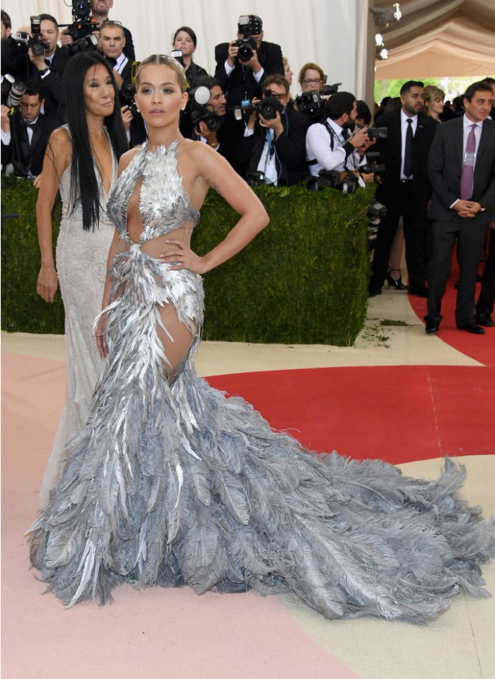 Самые ужасные наряды церемонии Met Gala — 2016 (ФОТО)