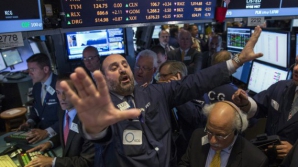 Опрос общественного мнения оживил европейские и азиатские фондовые рынки 