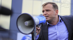 Партия DA подделывает подписи в поддержку Нэстасе