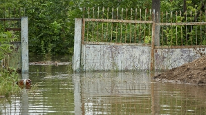 Жители села Бурсук опасаются разлива озера в соседнем населенном пункте