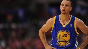 Стефен Карри бросил капу в болельщика во время матча против «Кливленд Кавальерс»