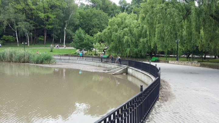 Мэрия сообщила о разрухе после вчерашних дождей (ФОТО)