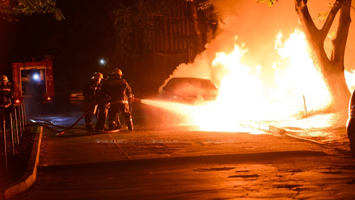 Девять автомобилей сгорело за ночь в шведском Мальмё