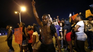 В США продолжаются демонстрации против полицейского насилия