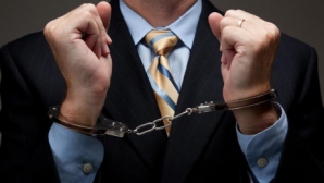 Вымогавший взятку офицер НЦБК помещен под предварительный арест