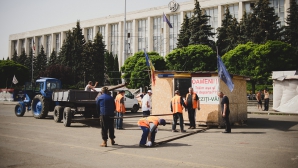 Представители DA предпочитают не говорить о роскошных каникулах своего лидера в Испании