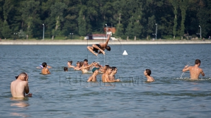 Сотрудники СЧС провели мастер-класс по оказанию первой медпомощи на воде