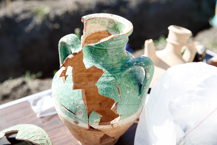 Житель Яловенского района нашел руины средневекового поселения (ФОТОРЕПОРТАЖ)