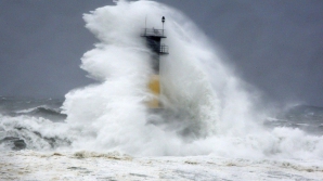 13 человек погибли в Японии из-за тайфуна "Лайонрок"