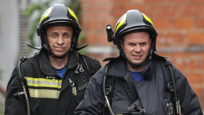 В Новой Москве горит лакокрасочный завод 