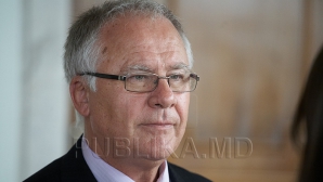 Дмитрий Дьяков выступил в поддержку посла США Джеймса Петтита