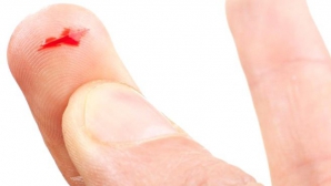 Почему порезы от бумаги так болезненны