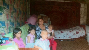 Многодетная семья из Калараша вынуждена жить в гараже