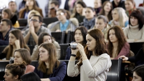 Правительство учредило стипендии для перспективных студентов