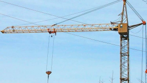 В Тель-Авиве упал подъемный кран: десятки пострадавших 