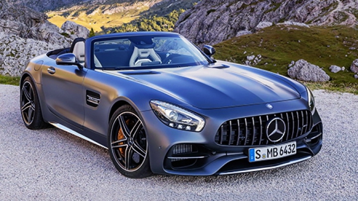 Mercedes-Benz представил родстер AMG GT