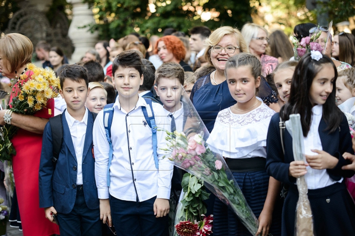 Как прошел Первый звонок в Молдове (ФОТОРЕПОРТАЖ)