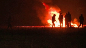 Протестуя против расселения, мигранты устроили пожар в лагере французского Кале