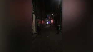 Легендарный уличный художник Бэнкси впервые попал на видео