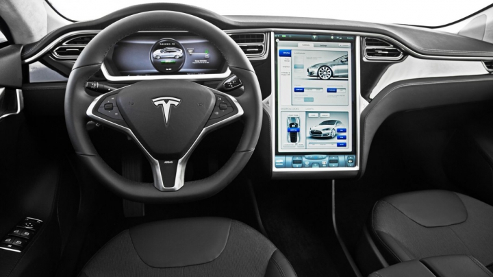 Электромобили Tesla станут полностью автономными