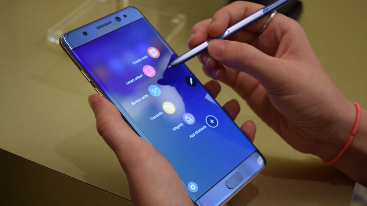 Компания Samsung открыла точки обмена взрывоопасных Galaxy Note 7