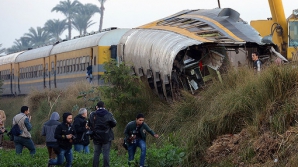 По предварительным данным, катастрофа в Индии произошла из-за треснувшего рельса