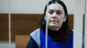 Суд освободил няню, отрезавшую ребенку голову, от уголовной ответственности