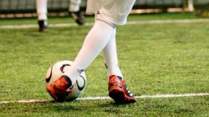 Игрок НФЛ неудачно исполнил футбольный трюк