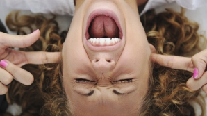 В Нью-Йорке открыли "будку крика" для борьбы со стрессом